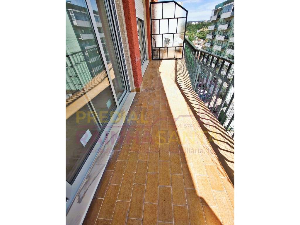 Apartamento T1 c/ varanda - Coimbra-11