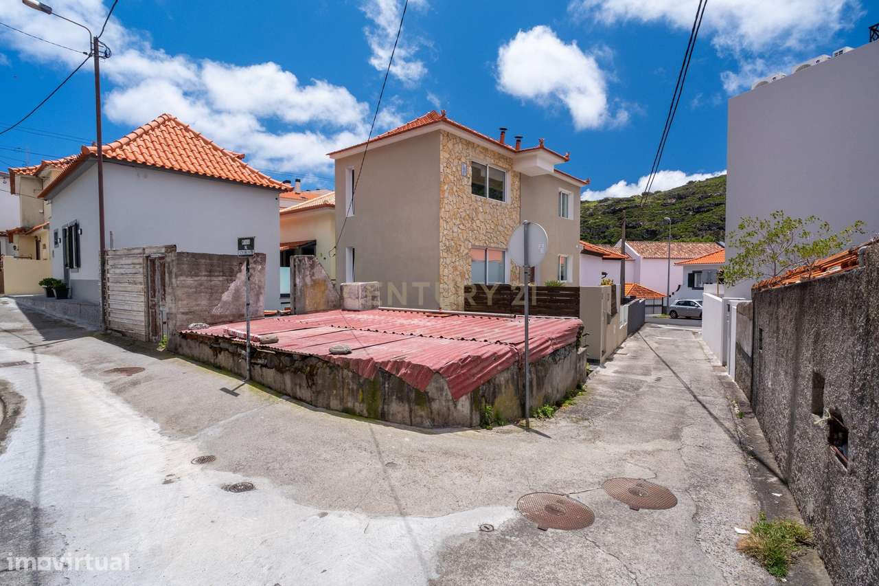 Moradia para recuperar, em zona histórica de Machico - Madeira-9