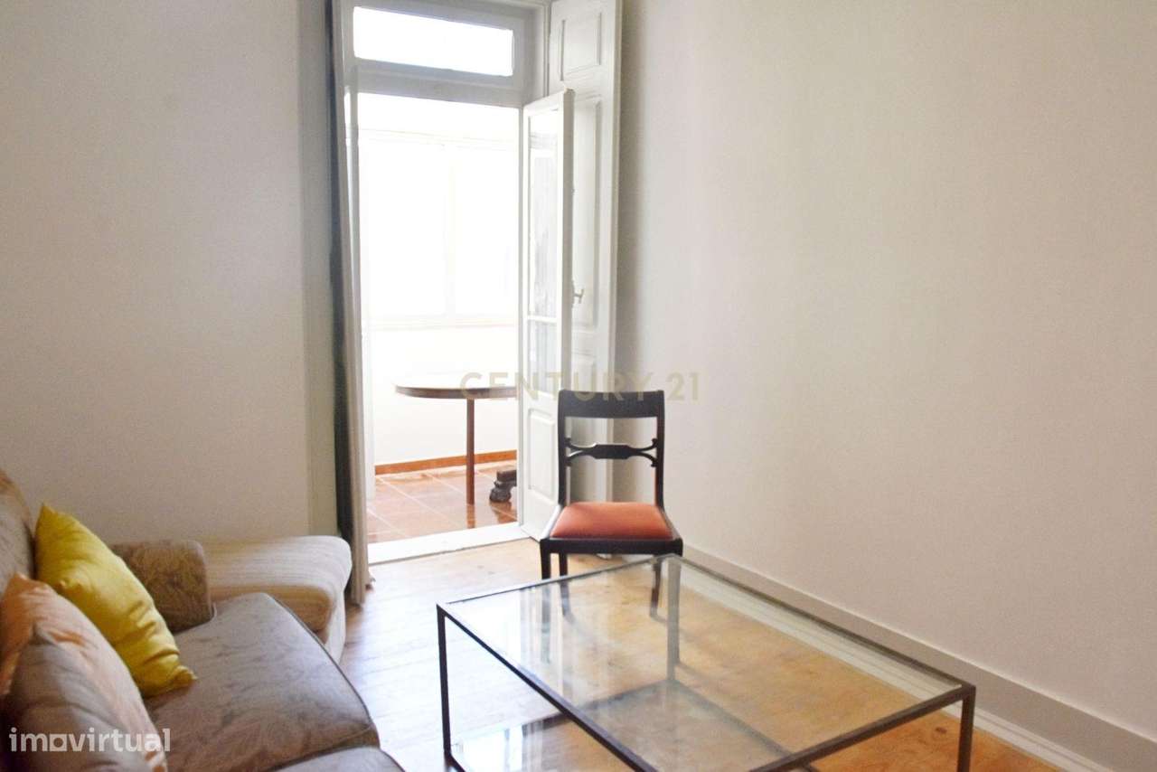 Apartamento T3 em Campo de Ourique - Grande imagem: 3/21