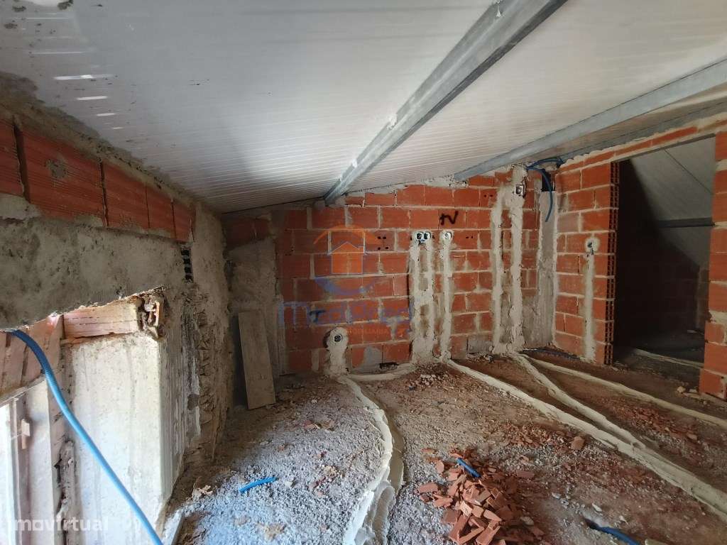 Moradia para reconstrução | Sapataria, Sobral de Monte Agraço - Grande imagem: 4/12