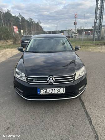 Volkswagen Passat 2.0 TDI Highline R-Style DSG - 1