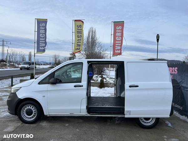 Mercedes-Benz Vito 114 CDI USA DUBLA LATERALA - 13