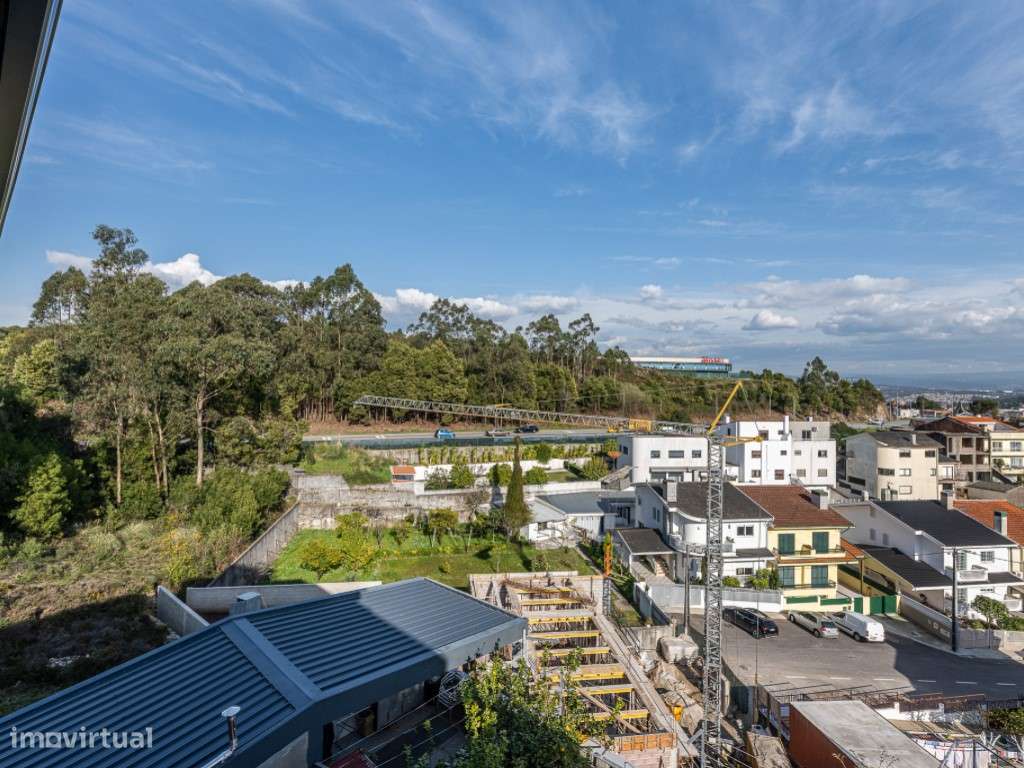 MORADIA T4 ! VARANDAS ! GARAGEM | BAGUIM DO MONTE | GONDOMAR-37