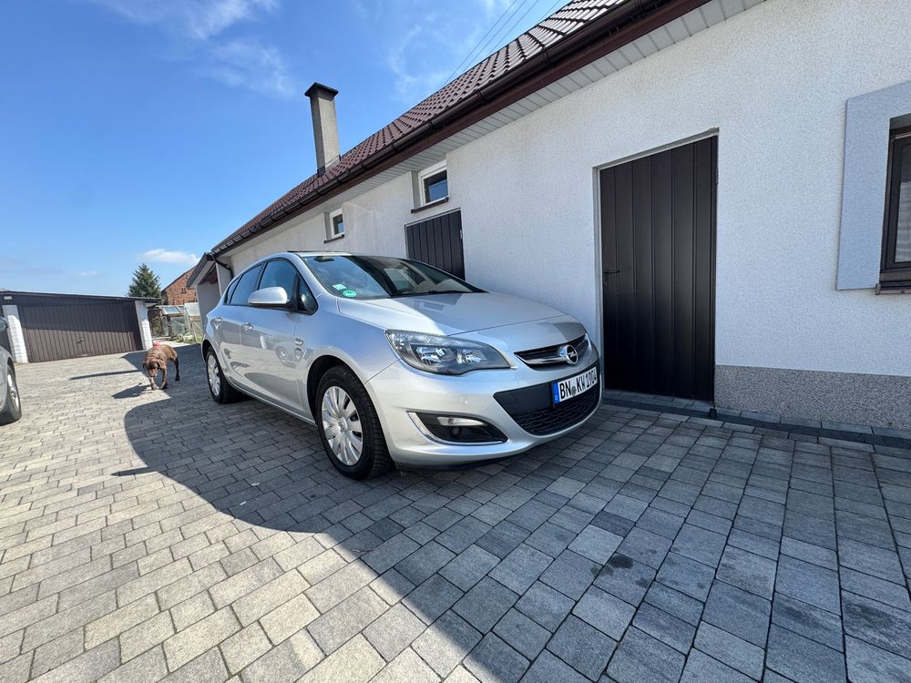 Opel Astra J 1.4 Turbo Active 2013