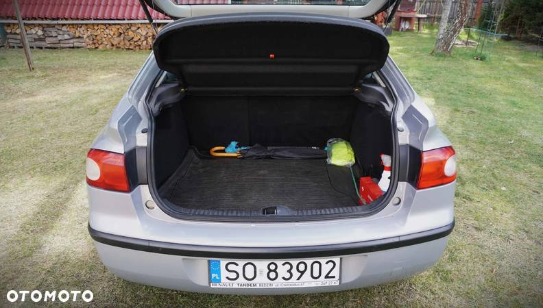 Renault Laguna II 2.0 Pack Authentique - 16