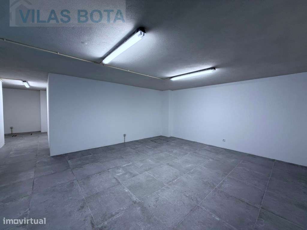 Moradia Luxuosa Moderna no Triângulo Dourado-22