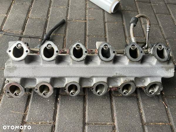 kolektor ssacy kompletny wtryski mercedes w221 w216 a275 v12 600 - 2