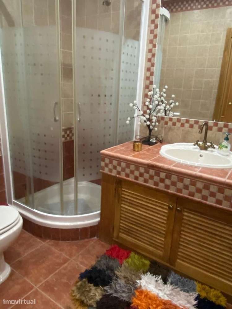 Magnífica Quinta V8 com piscina e deslumbrante vista mar. Localizada-46