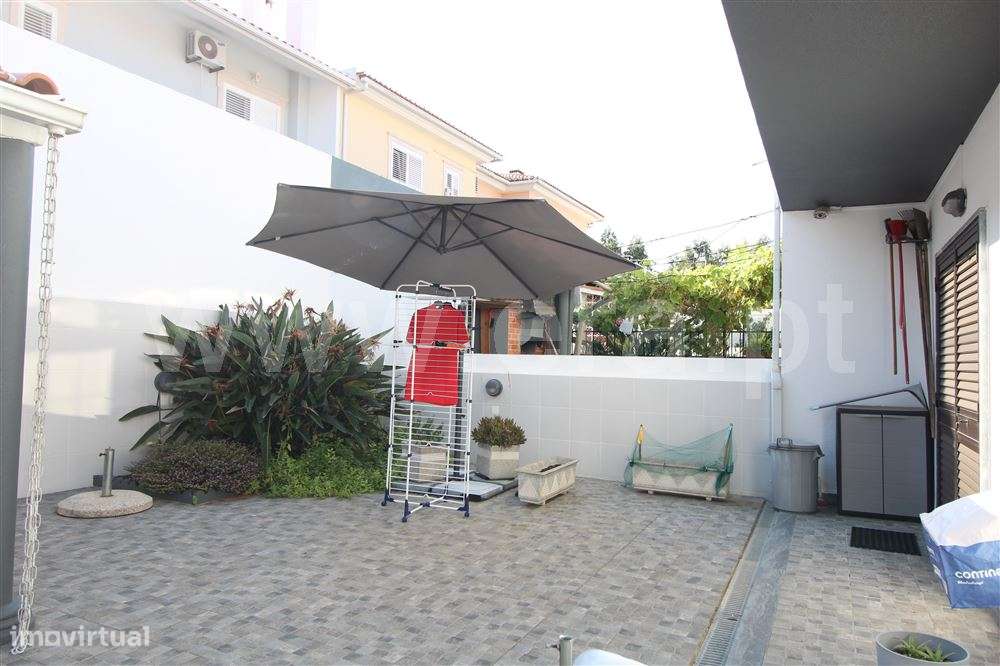 Moradia Geminada T3, Venda-5