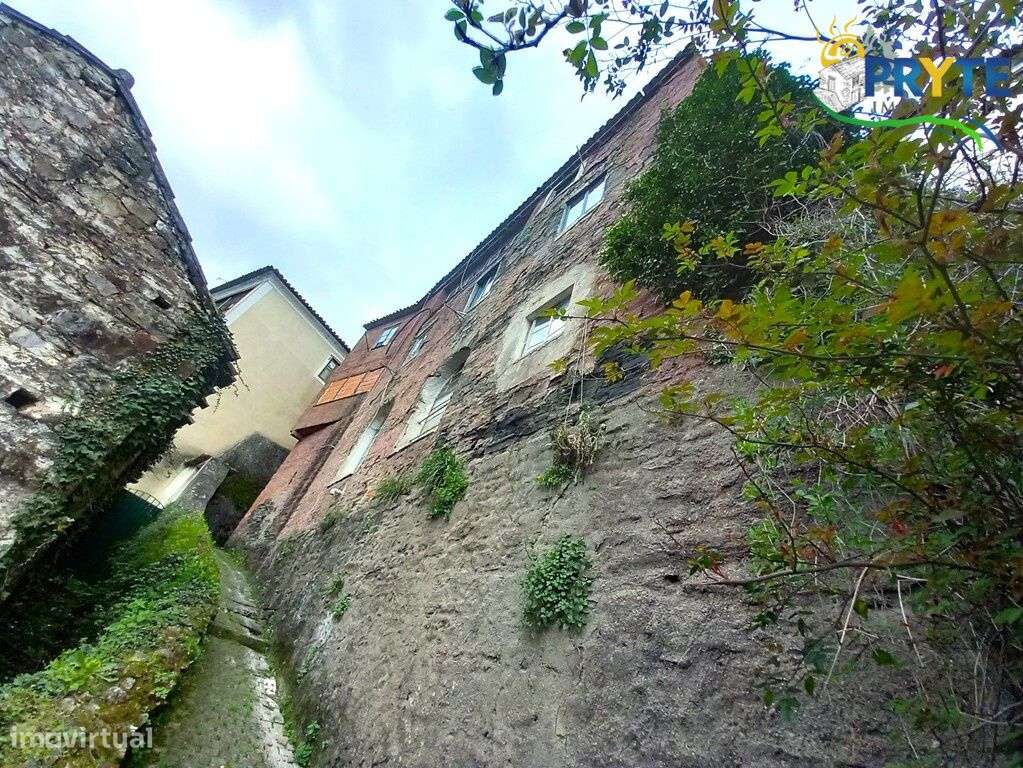 Moradia centenária no centro Histórico da Vila da Sertã - Grande imagem: 4/43