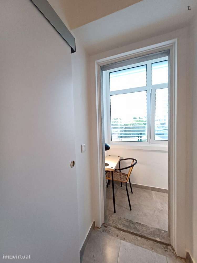 Apartamento com 1 quartos - localizado em Alvalade Lisbon - Grande imagem: 2/10