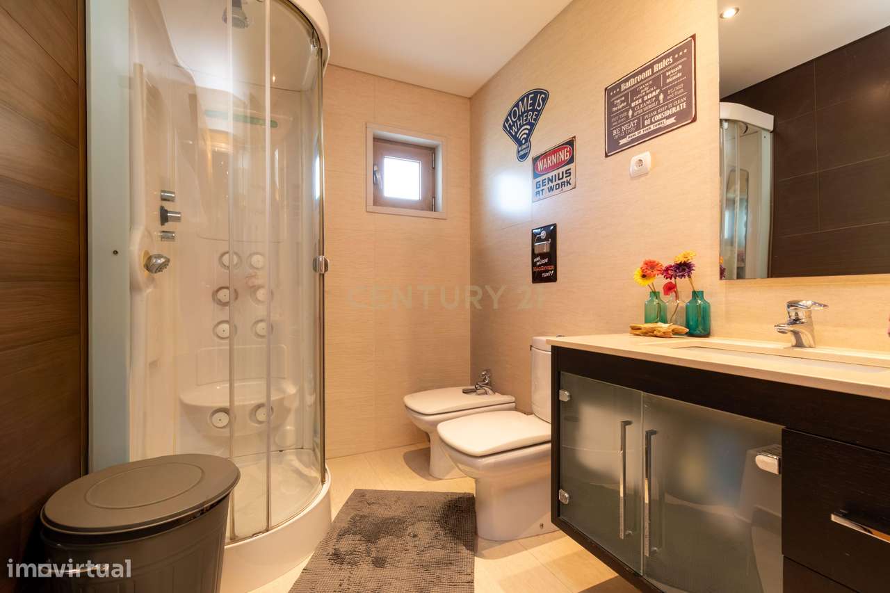 Apartamento T3 na Quinta da Parreirinha-13