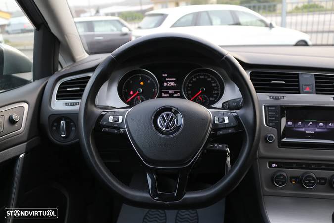 VW Golf 1.6 TDi Confortline - 13