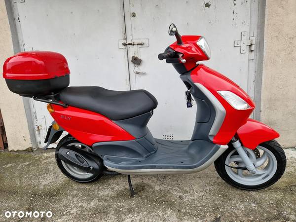 Piaggio FLY - 2