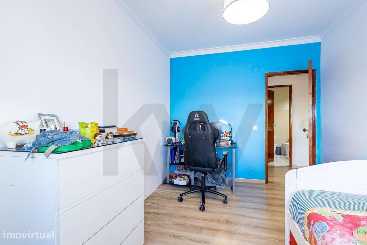 Apartamento T2+1 Muito Luminoso-  Arrentela-12