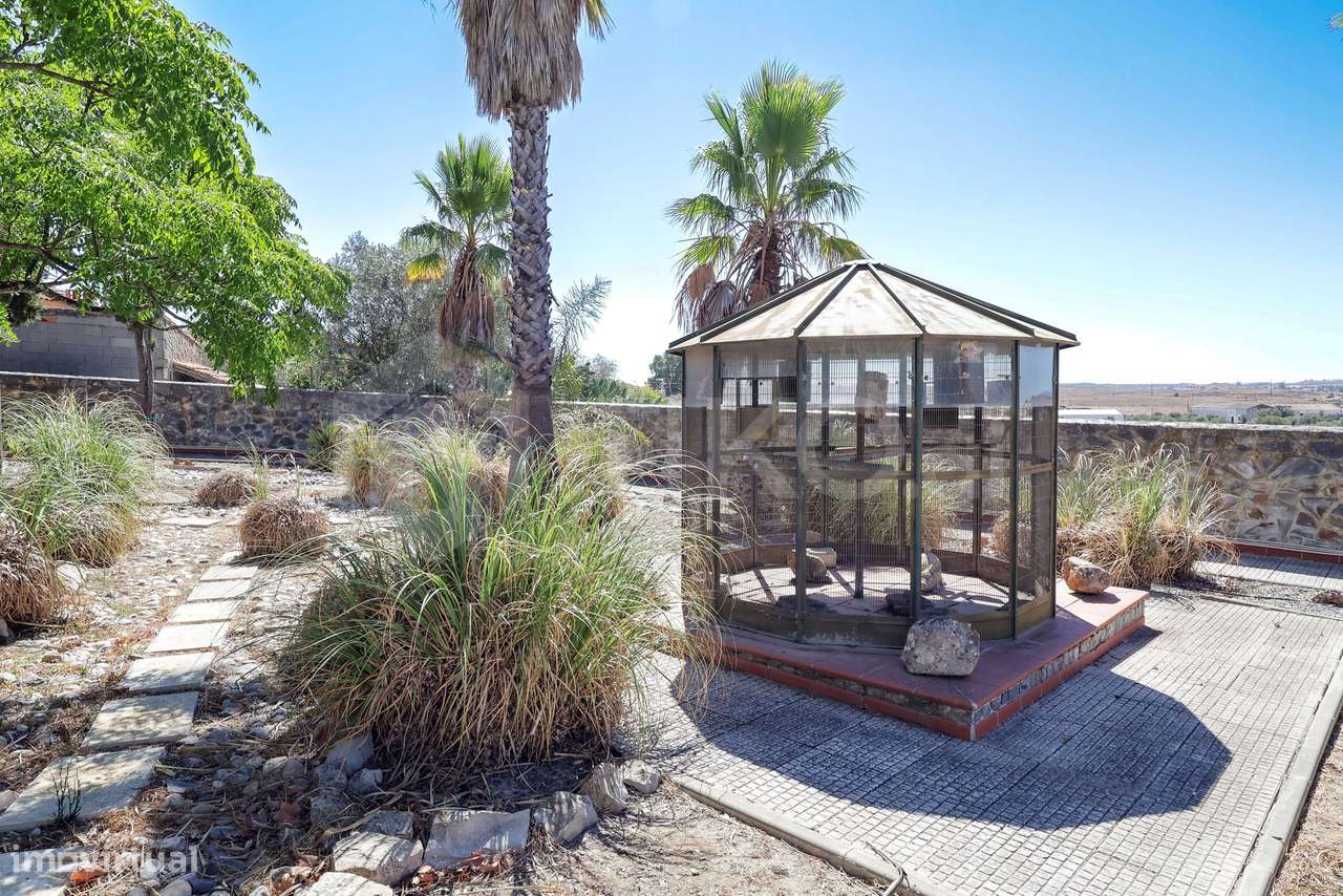 QUINTA T7 COM ALOJAMENTO LOCAL, RESTAURANTE, PISCINA E LAGO EM BEJA SÃ-49