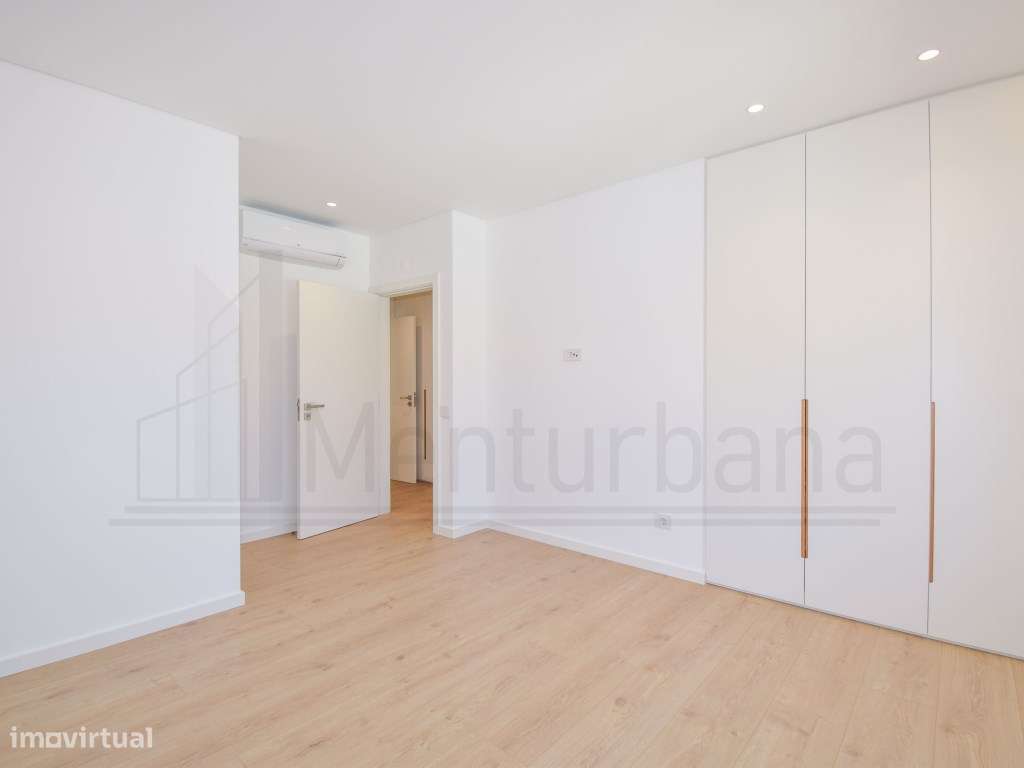 FABULOSA PENTHOUSE JUNTO À PRAIA DA PAREDE - CASCAIS-36