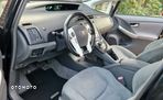 Toyota Prius (Hybrid) Life - 10
