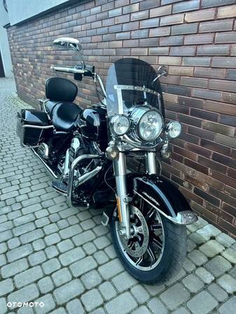 Harley-Davidson Touring Road King - 15