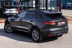 Jaguar F-Pace P250 AWD R-Dynamic SE - 13