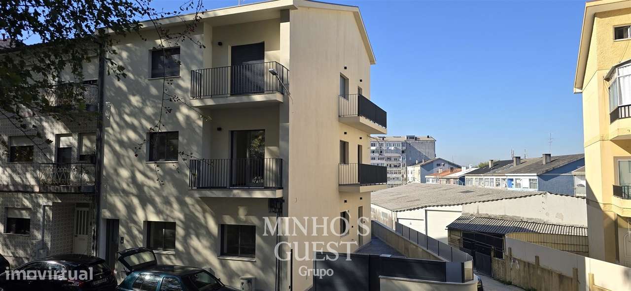 Apartamento T3 Novo c/ garagem no centro de Braga - Braga-2