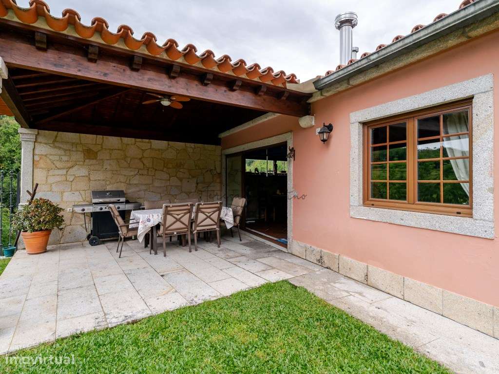 Moradia T3 Isolada com Anexo e 750 m² de Terreno Arca, Ponte de Lima-24