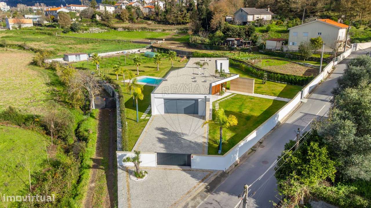 Moradia T4 para venda - Grande imagem: 4/50