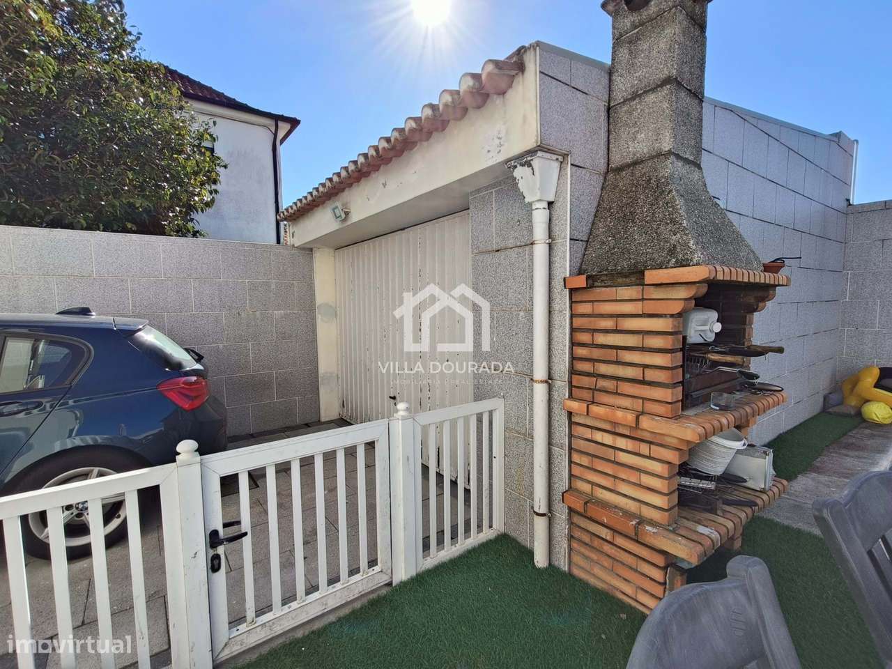 Moradia T3 ao centro de Pereiró com piscina. Aproveite!-26