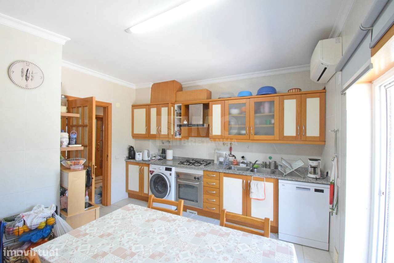 T4 c/ Piscina, Garagem e Sótão | Quinta do Covelo | Covilhã-9