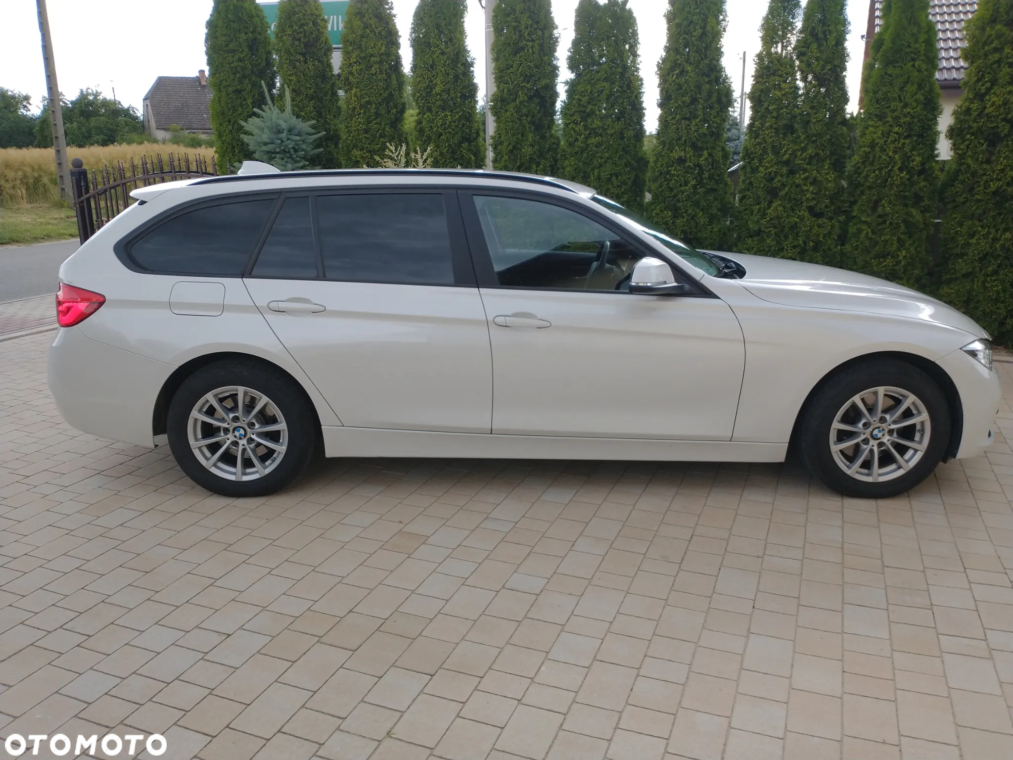 BMW Seria 3 320d xDrive - 3