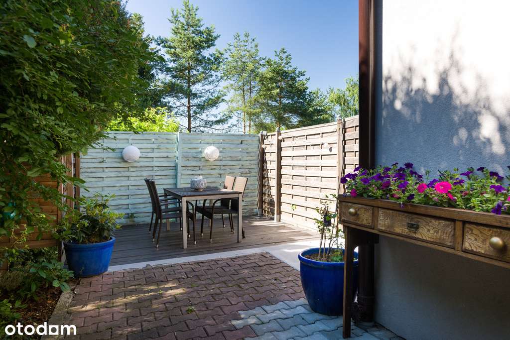 Willa z basenem i ogrodem w prestiżowej dzielnicy-9