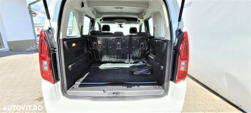 Toyota Proace City Verso 1.5 D-4D 102CP 5MT 4+1 L1H1 Family - 20