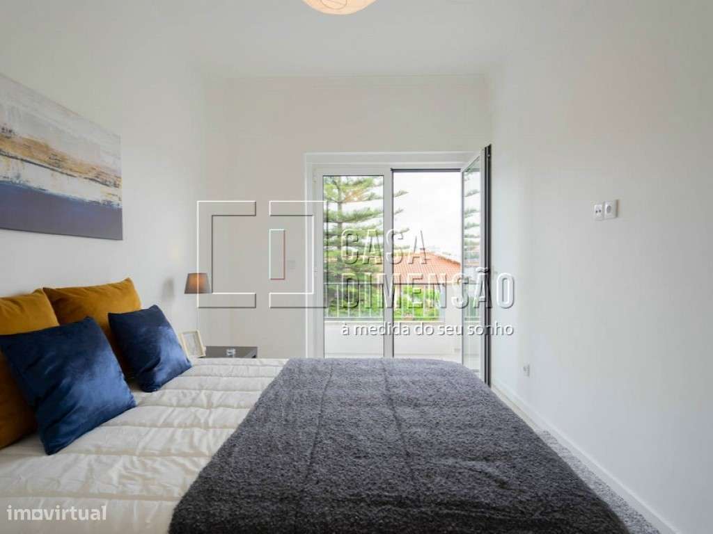 Apartamento de tipologia T3 com varandas em Benfica!!-22