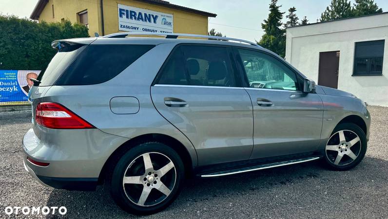 Mercedes-Benz ML 350 BlueTec 4-Matic - 8