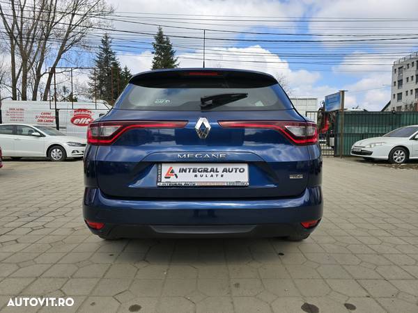 Renault Megane - 5