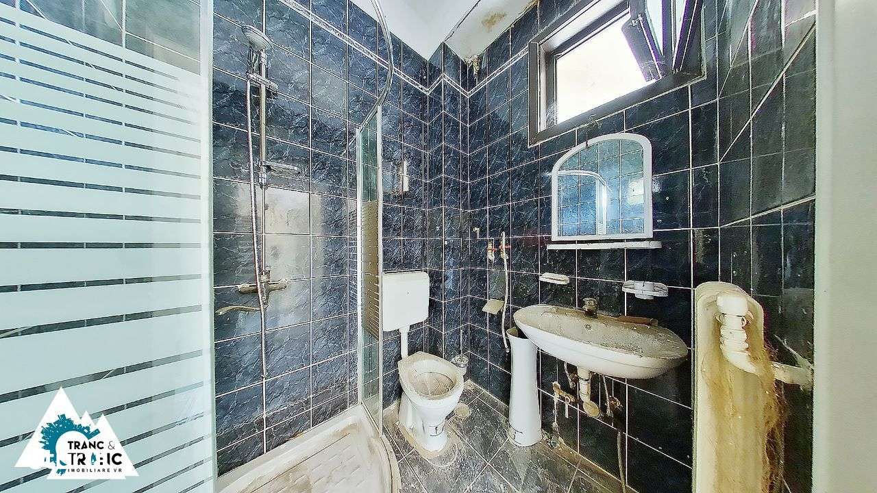 Casa nemteasca cu 4 camere in Centrul Aradului - Imagine principală: 5/11