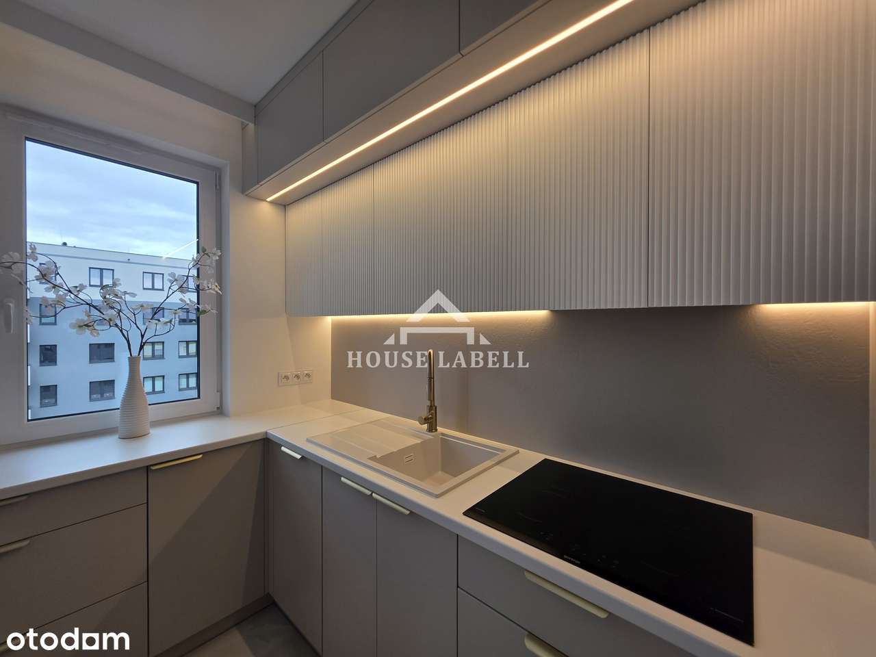 Ponadczasowe eleganckie mieszkanie, 3 pokoje z miejscem postojowym-4