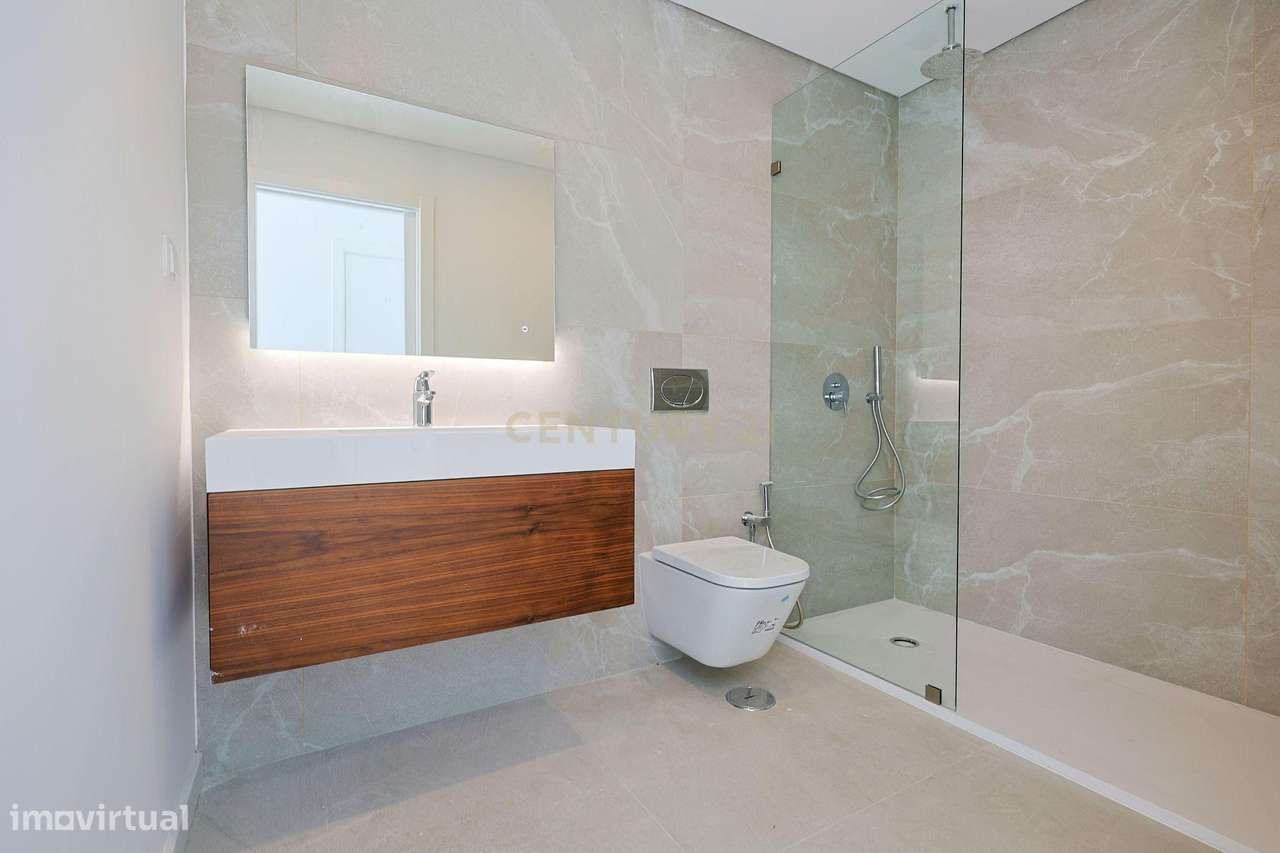 Prédio Charneca Caparica - Frações T1 e T2 - Grande imagem: 4/45