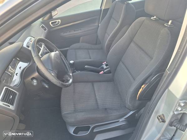 Peugeot 307 SW 1.6 HDi Black & Silver - 9