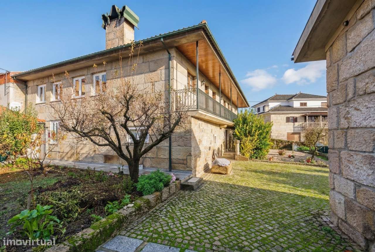 Moradia T5 em pedra em Vila Verde da Raia - Chaves-9