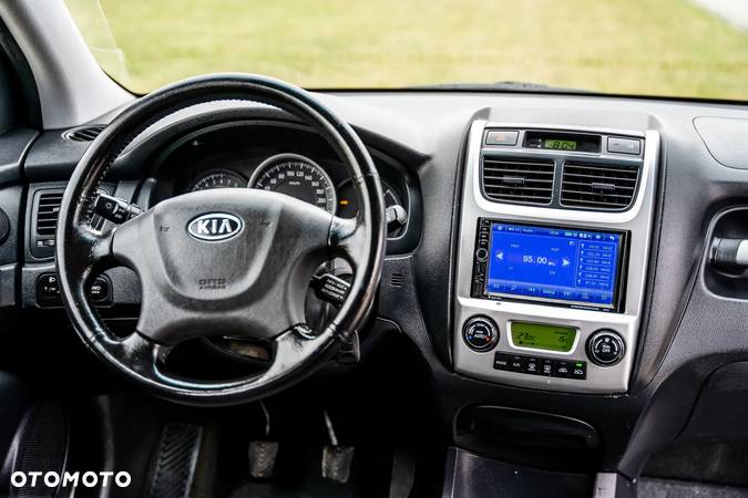 Kia Sportage 2.0 Expedition - 27