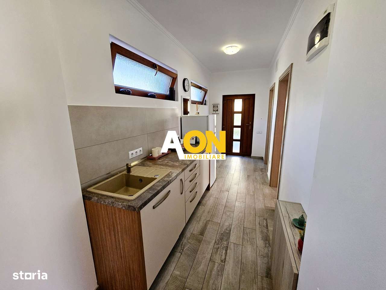Apartament 2 camere, la casa, zona Centru - Imagine principală: 3/10
