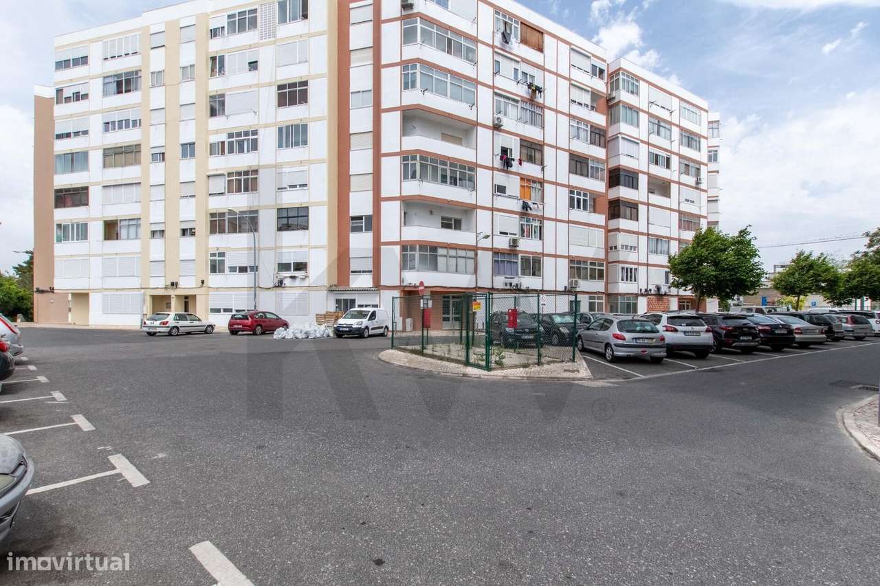 T2 Remodelado à Venda em Paço de Arcos – Investimento Seguro - Grande imagem: 4/16