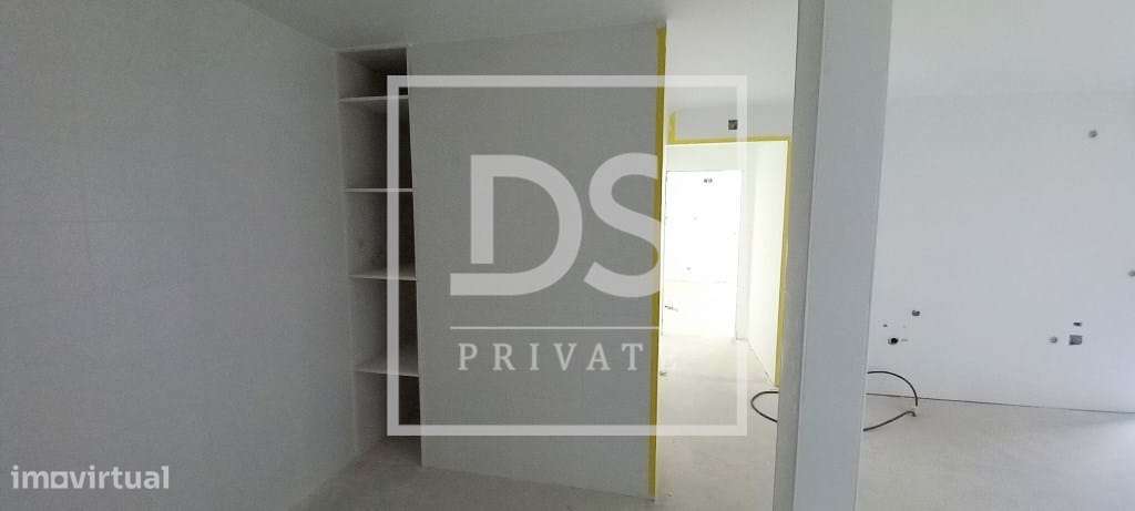 Moradia de arquitetura contemporânea com estacionamento-40