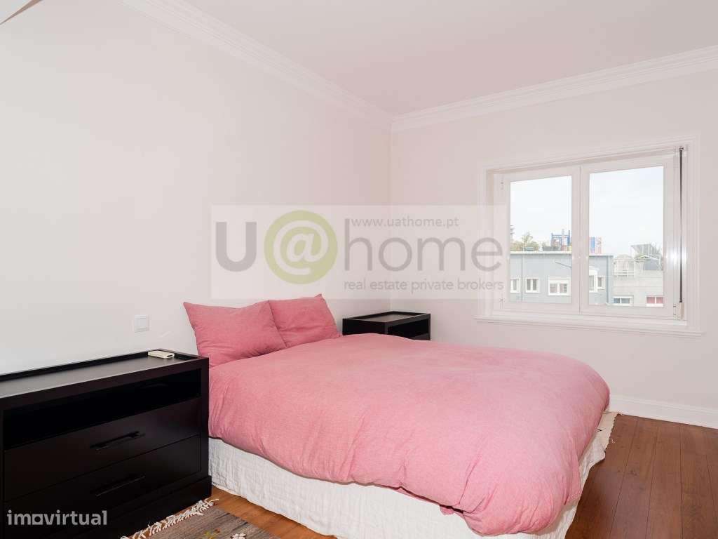 Apartamento T4+ 1 na Lapa-13