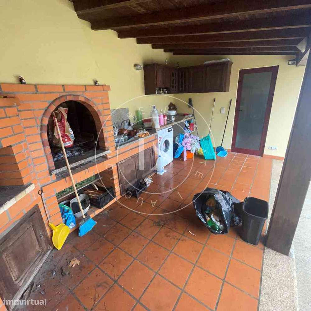 2 Apartamentos + Garagem com Logradouro | Vale de Cambra-32