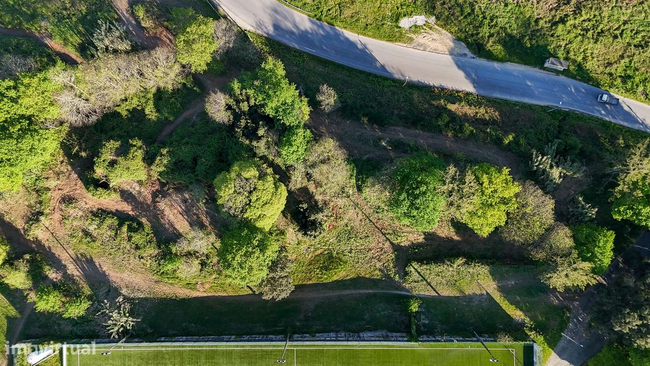 Vende-se terreno urbanizável com 42633m2 na Toutosa, Marco de Canavese-15