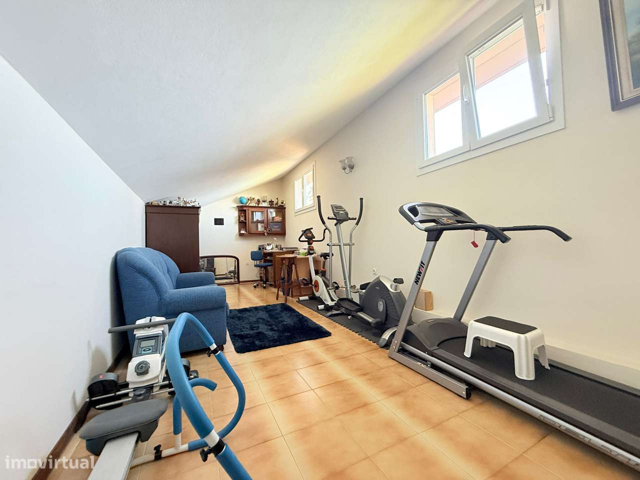 Moradia T3 | Terraço | Box 4 Carros | Varanda | Jovim | Exclusivo-35