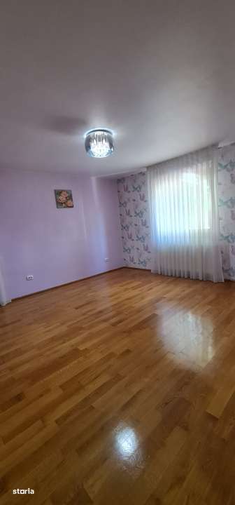 Casa /Vila Lacul Tei D+P+1+M Renovata-12