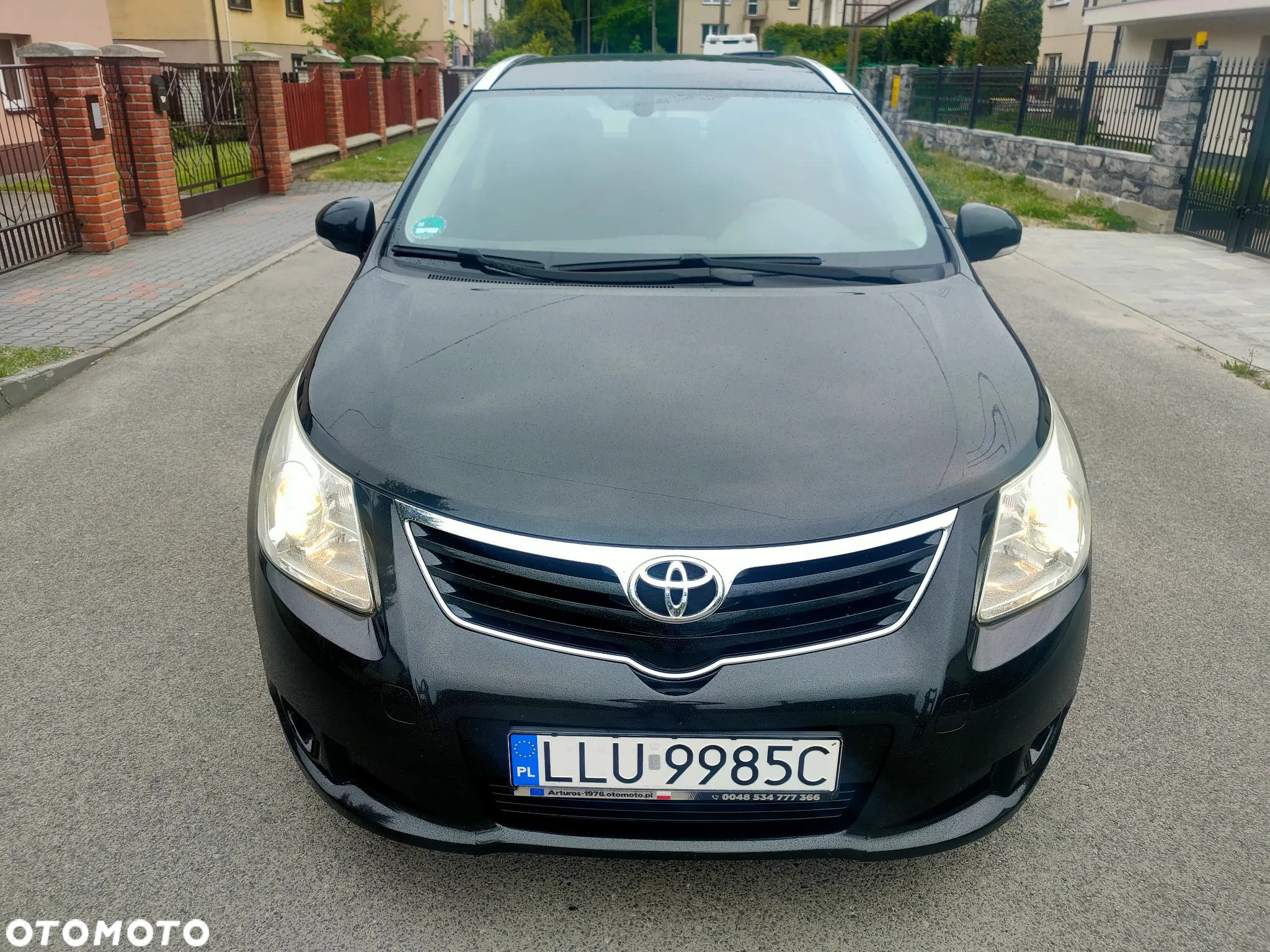 Toyota Avensis 2.0 D-4D Combi Sol - 9